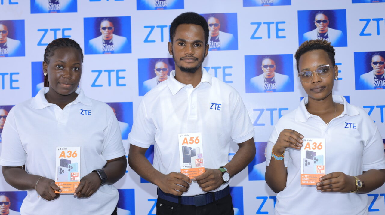 The ZTE team posing with the new A36 ZTE Smart phone